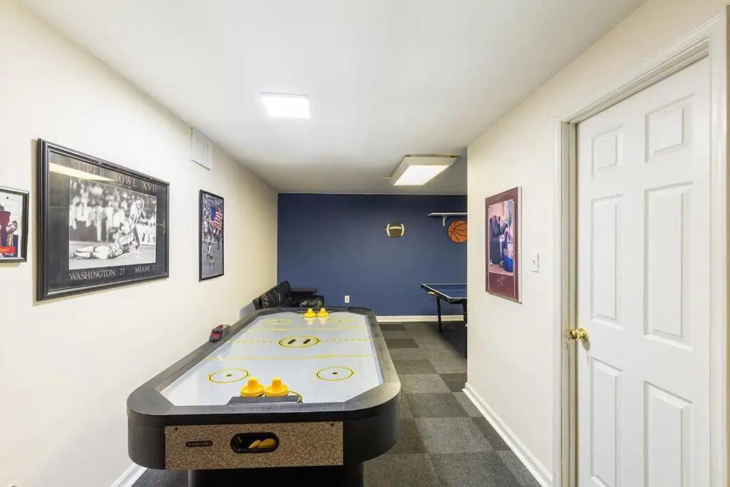 Lrge 5 Bedroom 9 Beds Near Dc-Pool, Hot Tub, Gym, Game Rm, Fire Pit Боуи Экстерьер фото